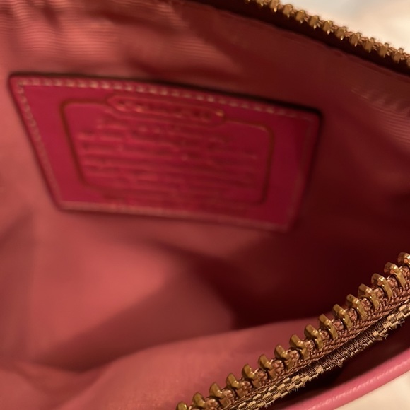 Coach pink and signature cross body bag - pre owned used condition - Picture 5 of 5